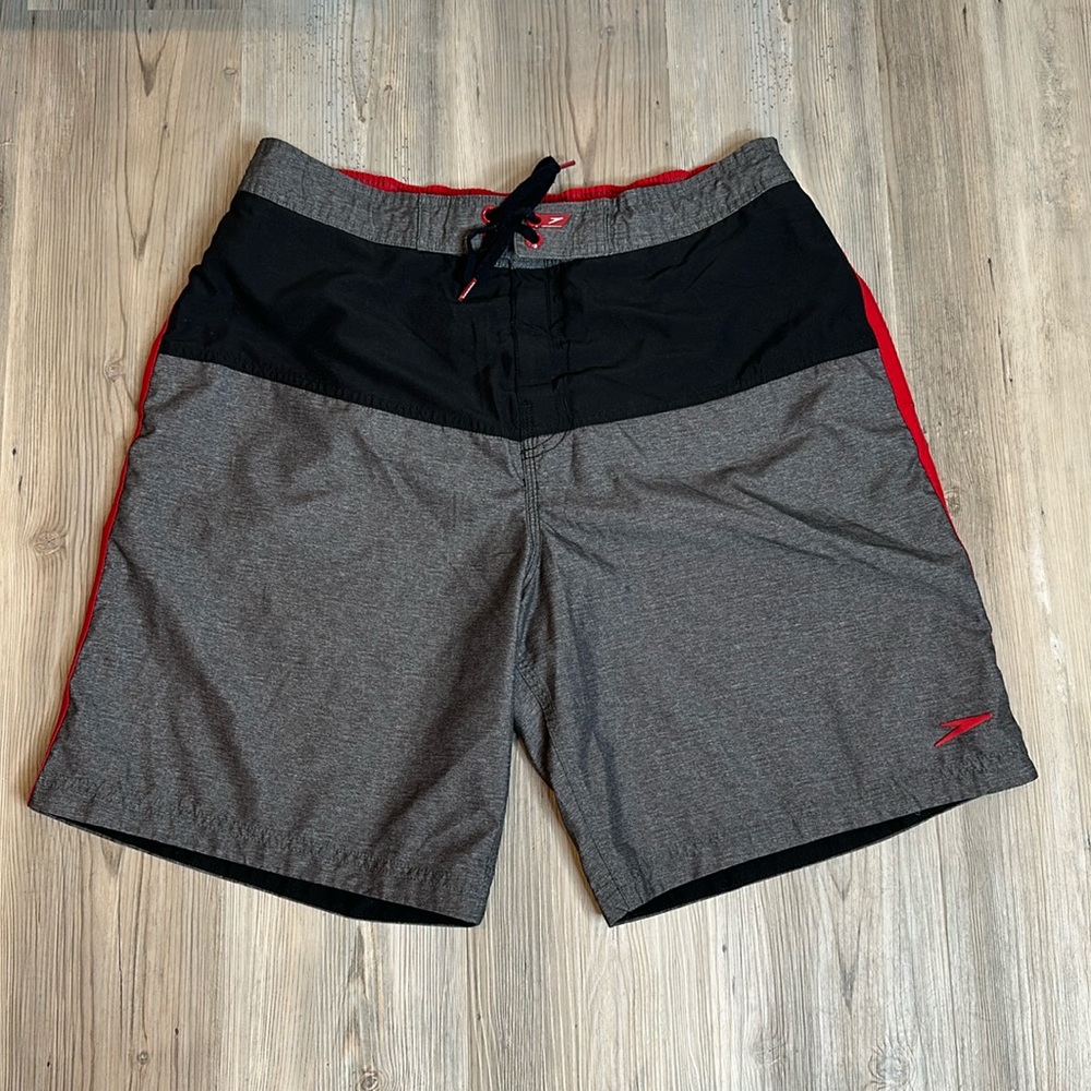 GUC Mens Speedo Blk/Gray/Red Swim Trunks, Large